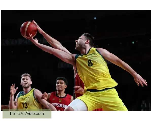 全英赛梁王胜出陈刘携手进八强